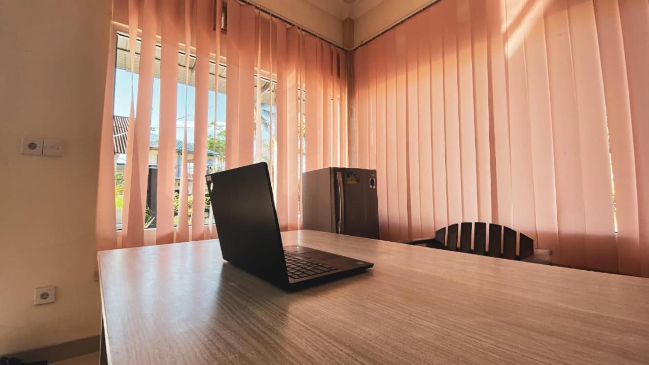 Penginapan Malompek Syariah Padang  Ngoại thất bức ảnh
